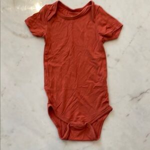 Kyte BABY short sleeve onsie 12-18mos